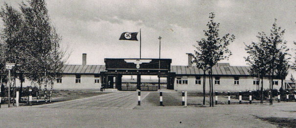 Stalag VI F de Bocholt : entrée avec la "Kommandantur"